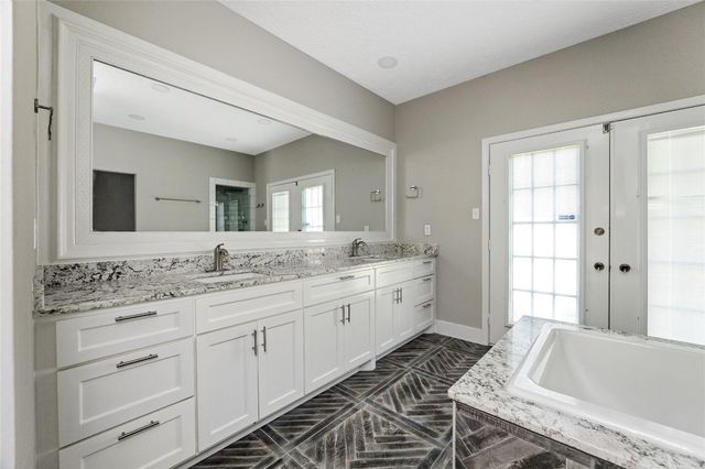 12002 Moorcreek Drive, Houston, TX 77070