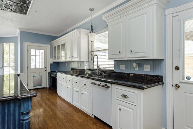 12002 Moorcreek Drive, Houston, TX 77070