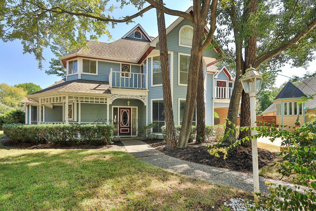 12002 Moorcreek Drive, Houston, TX 77070