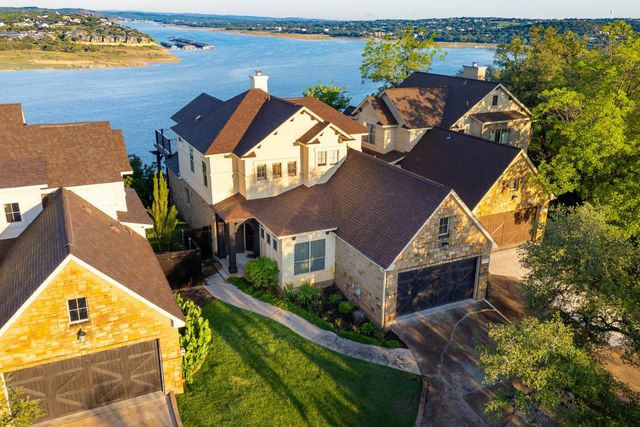 2802 Lohmans Ford RD B, Lago Vista, TX 78645