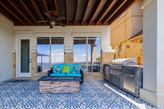 2802 Lohmans Ford RD B, Lago Vista, TX 78645