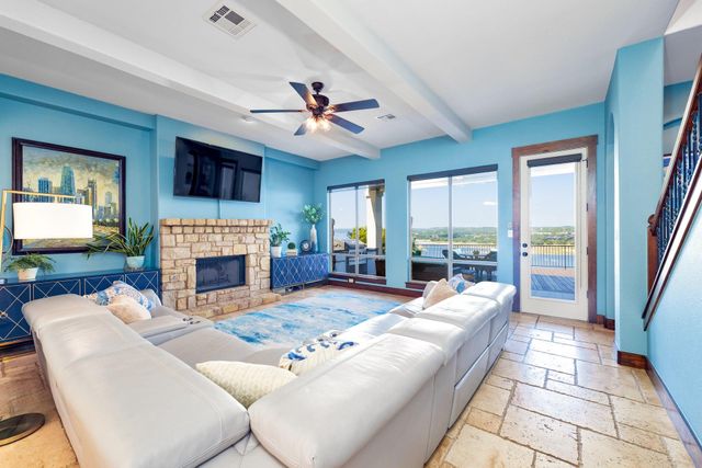 2802 Lohmans Ford RD B, Lago Vista, TX 78645