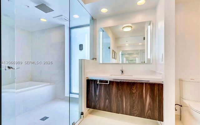 1180 N Federal Hwy 501, Fort Lauderdale, FL 33304