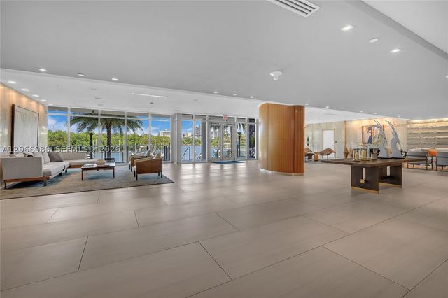 1180 N Federal Hwy 501, Fort Lauderdale, FL 33304