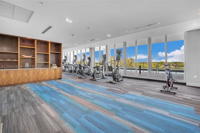 1180 N Federal Hwy 501, Fort Lauderdale, FL 33304