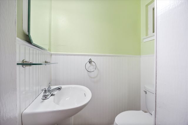 519 Staffordshire Drive, Irving, TX 75061