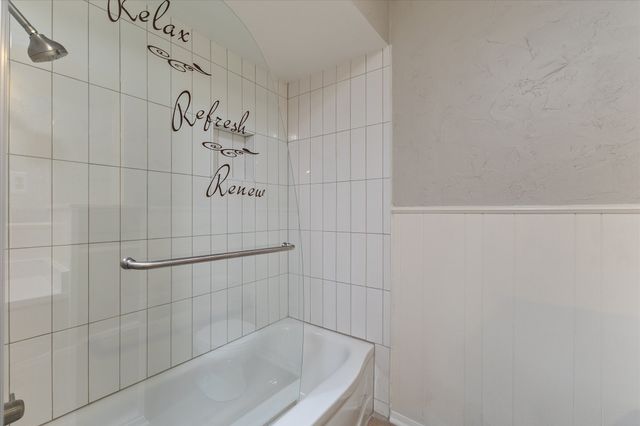 519 Staffordshire Drive, Irving, TX 75061