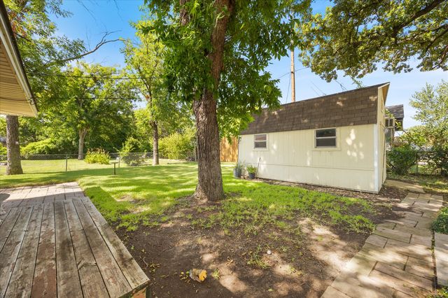 519 Staffordshire Drive, Irving, TX 75061