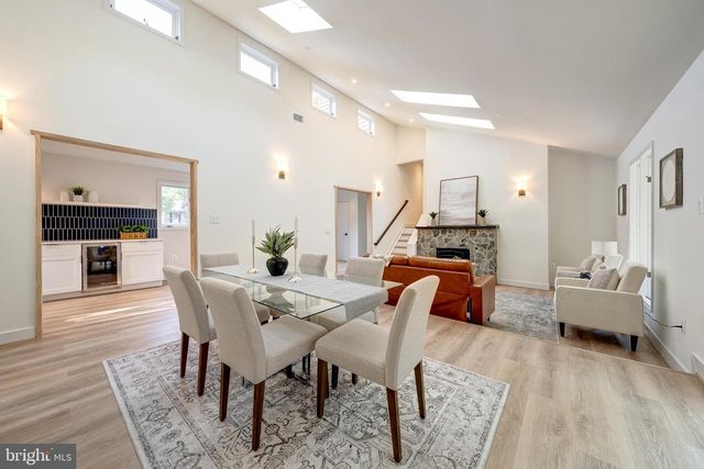 14737 JARNIGAN ST, Centreville, VA 20120