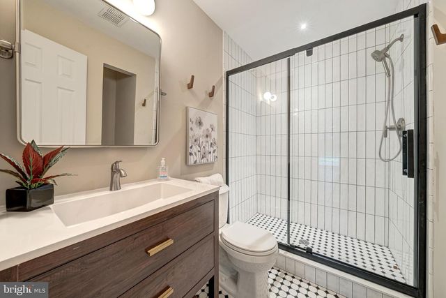 14737 JARNIGAN ST, Centreville, VA 20120