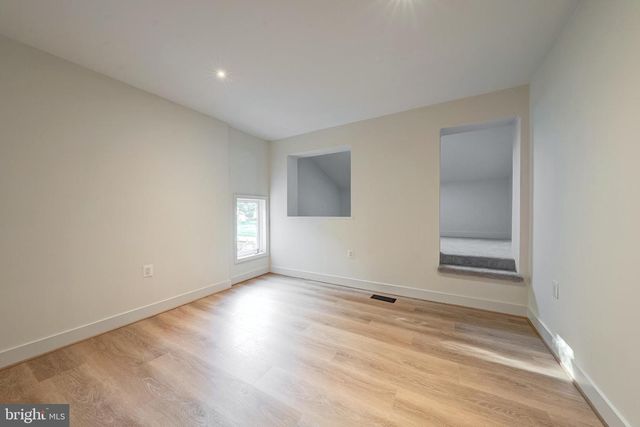 14737 JARNIGAN ST, Centreville, VA 20120