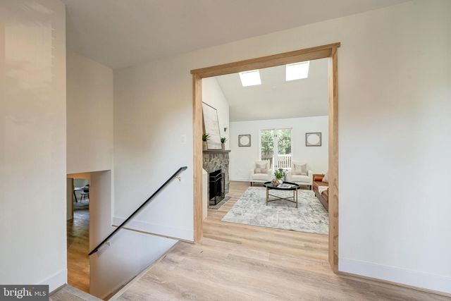 14737 JARNIGAN ST, Centreville, VA 20120