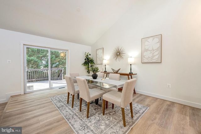 14737 JARNIGAN ST, Centreville, VA 20120