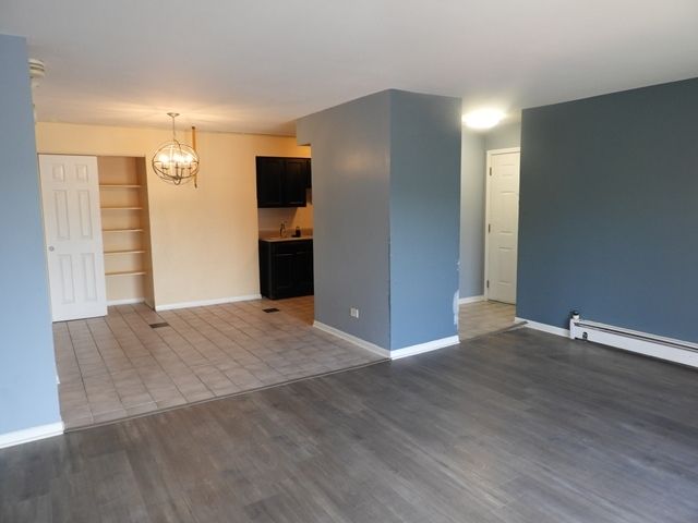 13715 S Stewart Avenue 2E, Riverdale, IL 60827