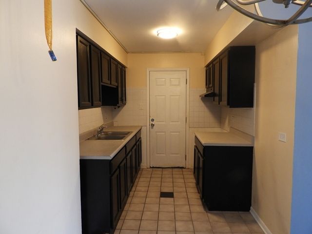 13715 S Stewart Avenue 2E, Riverdale, IL 60827