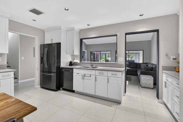 11894 Donlin Drive, Wellington, FL 33414