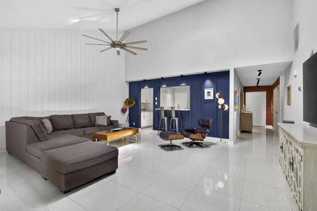 11894 Donlin Drive, Wellington, FL 33414