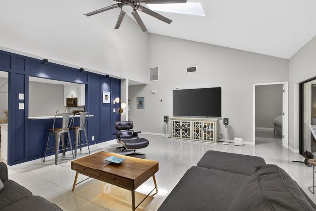 11894 Donlin Drive, Wellington, FL 33414