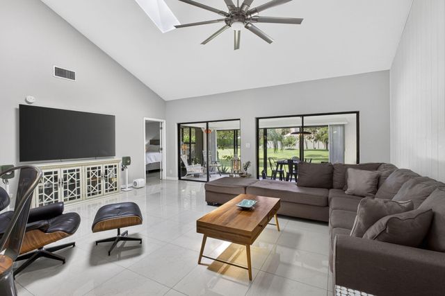 11894 Donlin Drive, Wellington, FL 33414