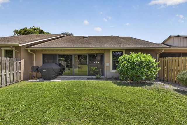 11894 Donlin Drive, Wellington, FL 33414