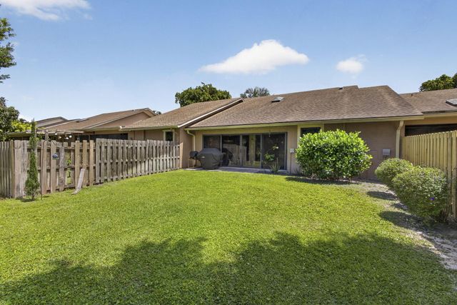 11894 Donlin Drive, Wellington, FL 33414