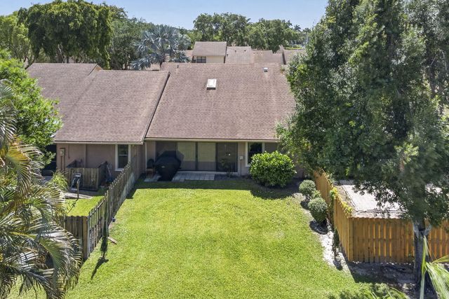 11894 Donlin Drive, Wellington, FL 33414