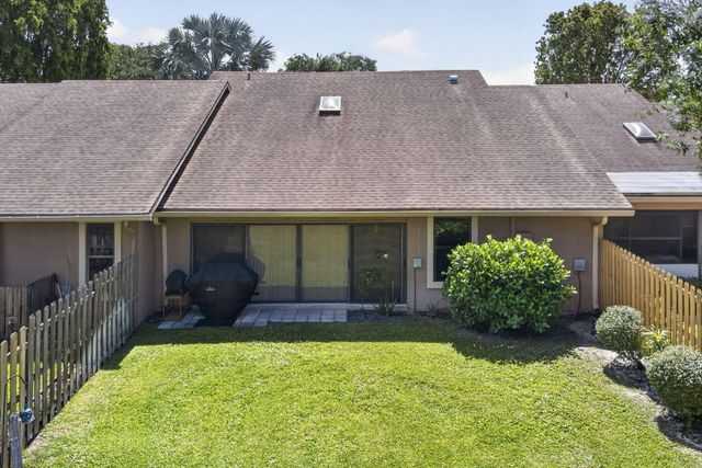 11894 Donlin Drive, Wellington, FL 33414