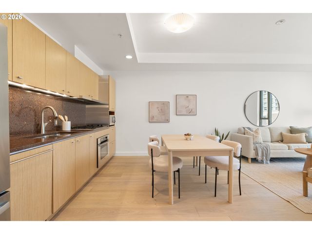 841 S GAINES St 816, Portland, OR 97239