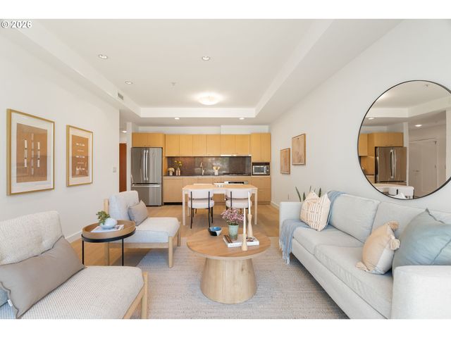 841 S GAINES St 816, Portland, OR 97239