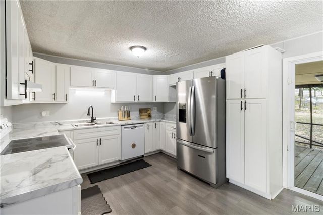 702 Locust Street, Festus, MO 63028