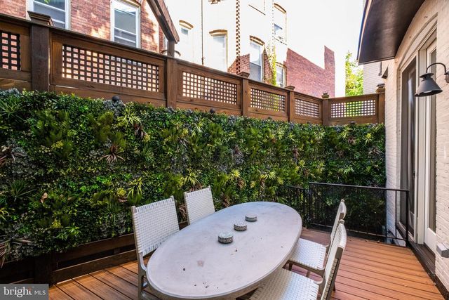 2121 R ST NW, Washington, DC 20008