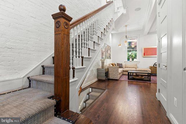 2121 R ST NW, Washington, DC 20008