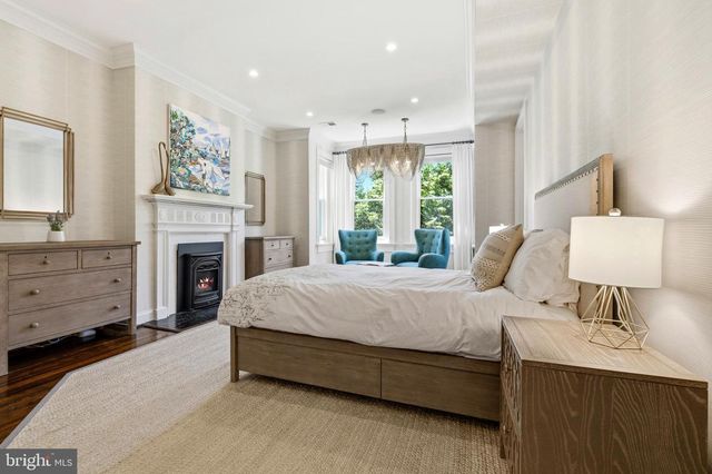 2121 R ST NW, Washington, DC 20008