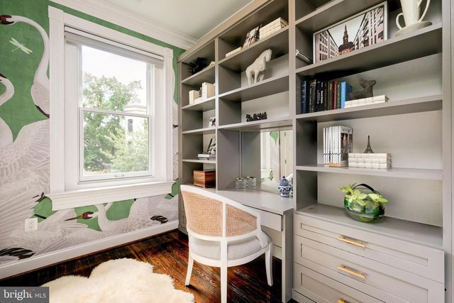 2121 R ST NW, Washington, DC 20008