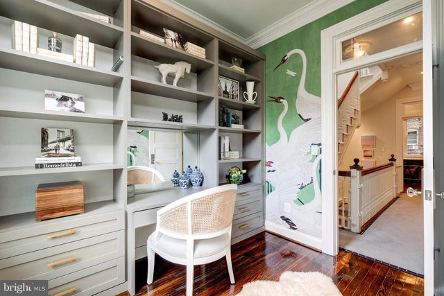 2121 R ST NW, Washington, DC 20008