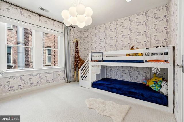 2121 R ST NW, Washington, DC 20008