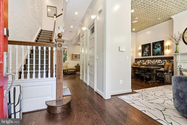 2121 R ST NW, Washington, DC 20008