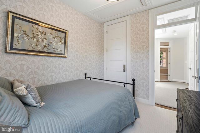 2121 R ST NW, Washington, DC 20008