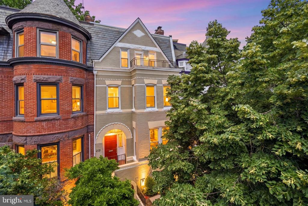 2121 R ST NW, Washington, DC 20008