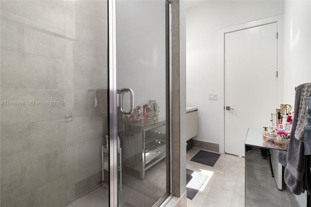 10261 NW 74th Ter, Doral, FL 33178