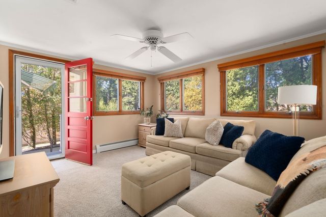 39 Robin Rd, Wakefield, MA 01880