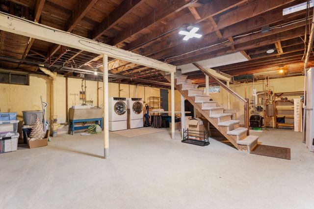 39 Robin Rd, Wakefield, MA 01880