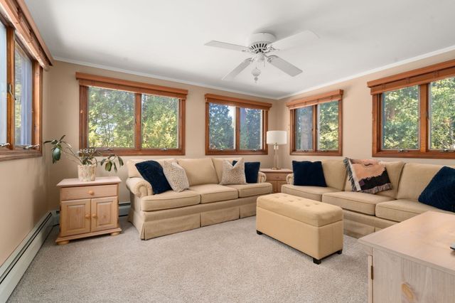 39 Robin Rd, Wakefield, MA 01880