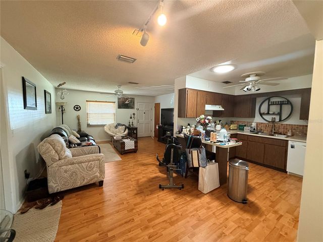 303 N BOUNDARY AVENUE, Deland, FL 32720