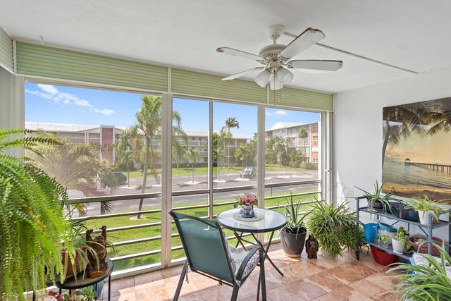 25 SE 13th Street B3, Boca Raton, FL 33432