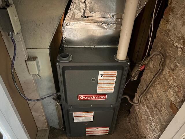 2013 Taylor AVENUE, Racine, WI 53403