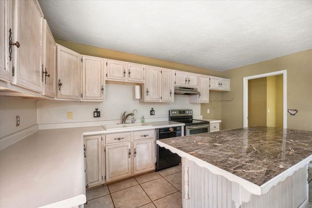 3180 SE 24th Street, Newcastle, OK 73065
