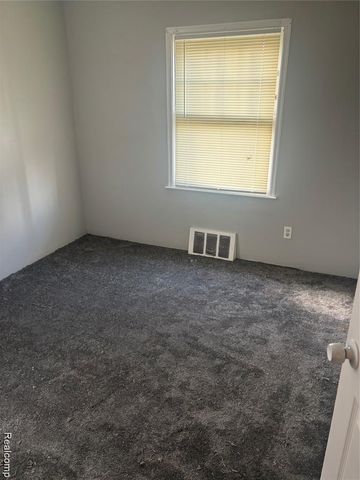 65 Portage Street, Highland Park, MI 48203