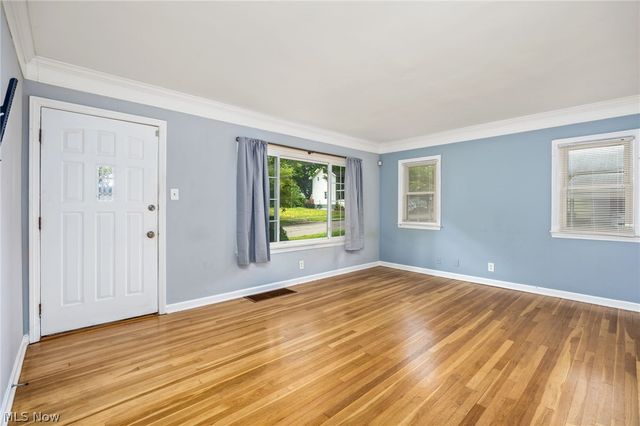1881 Adelaide Boulevard, Akron, OH 44305