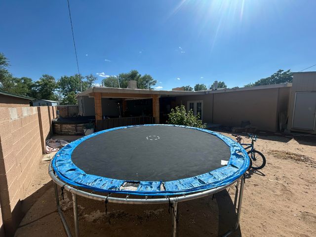 1903 Sanford Avenue SW, Albuquerque, NM 87105